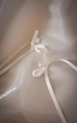 PrettyLittleThing Statement Earrings*Pearl Detail Satin Bow Statement Earrings