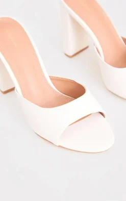 PrettyLittleThing Mules*Pu Basic Block Heeled Mule Sandals