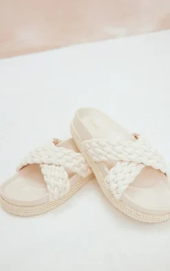 PrettyLittleThing Flatform Sandals*PU Cross Over Plaited Flatform Sandals
