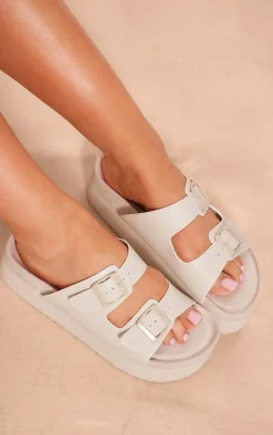 PrettyLittleThing Flat Sandals*PU Round Toe Double Buckle Strap Chunky Flat Sandals