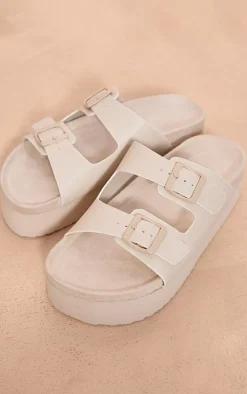 PrettyLittleThing Flat Sandals*PU Round Toe Double Buckle Strap Chunky Flat Sandals