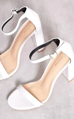 PrettyLittleThing Heeled Sandals*Pu Round Toe May Block Heeled Sandals