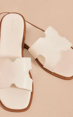 PrettyLittleThing Slides*Pu Square Toe Slider Sandals