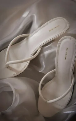 PrettyLittleThing Mules*PU Toe Thong Round Toe Mid Heeled Mules