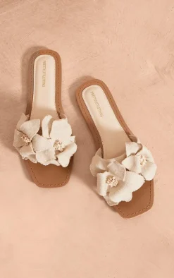 PrettyLittleThing Flat Sandals*Real Leather Square Toe Corsage Strap Detail Flat Sandals