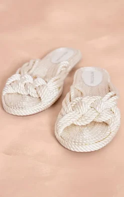 PrettyLittleThing Flat Sandals*Rope Round Toe Woven Cross Strap Detail Flat Sandals