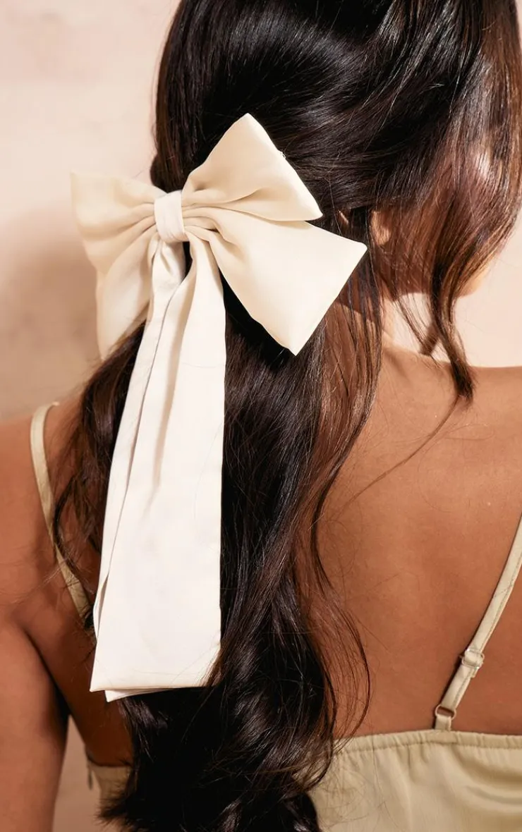 PrettyLittleThing Hair Accessories*Satin Oversized Bow Hair Clip