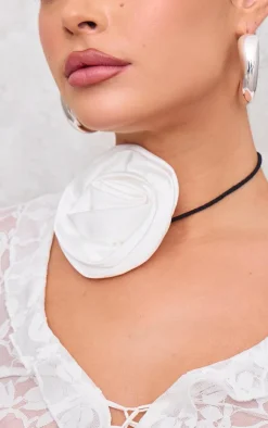 PrettyLittleThing Necklaces*Satin Ruffle Corsage