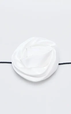PrettyLittleThing Necklaces*Satin Ruffle Corsage