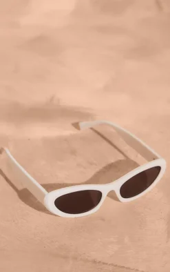 PrettyLittleThing Cat Eye Sunglasses*Slim Retro Cat Eye Sunglasses