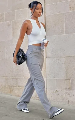 PrettyLittleThing Snatched*Snatched Rib High Neck Zip Crop Top