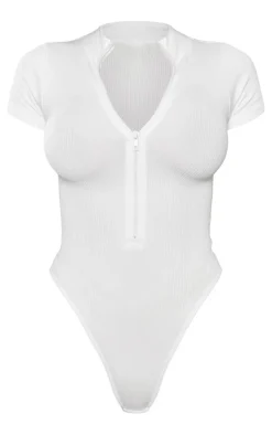 PrettyLittleThing Snatched*Structured Snatched Ribbed Zip Front Short Sleeve Bodysuit