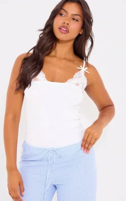 PrettyLittleThing Camisole*Textured Stretch Lace Bust Cami