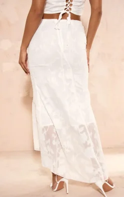 Online PrettyLittleThing Textured Woven Low Rise Fishtail Maxi Skirt White