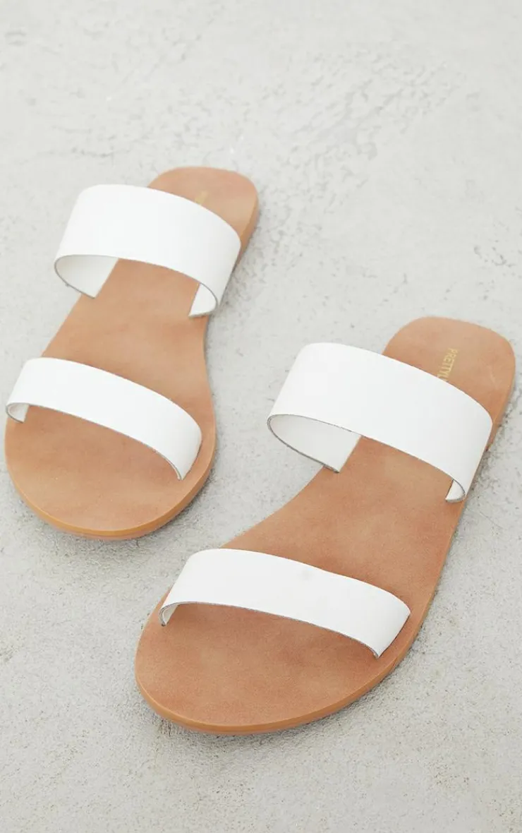 PrettyLittleThing Flat Sandals*Twin Strap Basic Real Leather Sandals