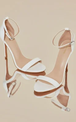 PrettyLittleThing Wide Fit Sandals*Wide Fit Clover Single Strap Heeled Sandal