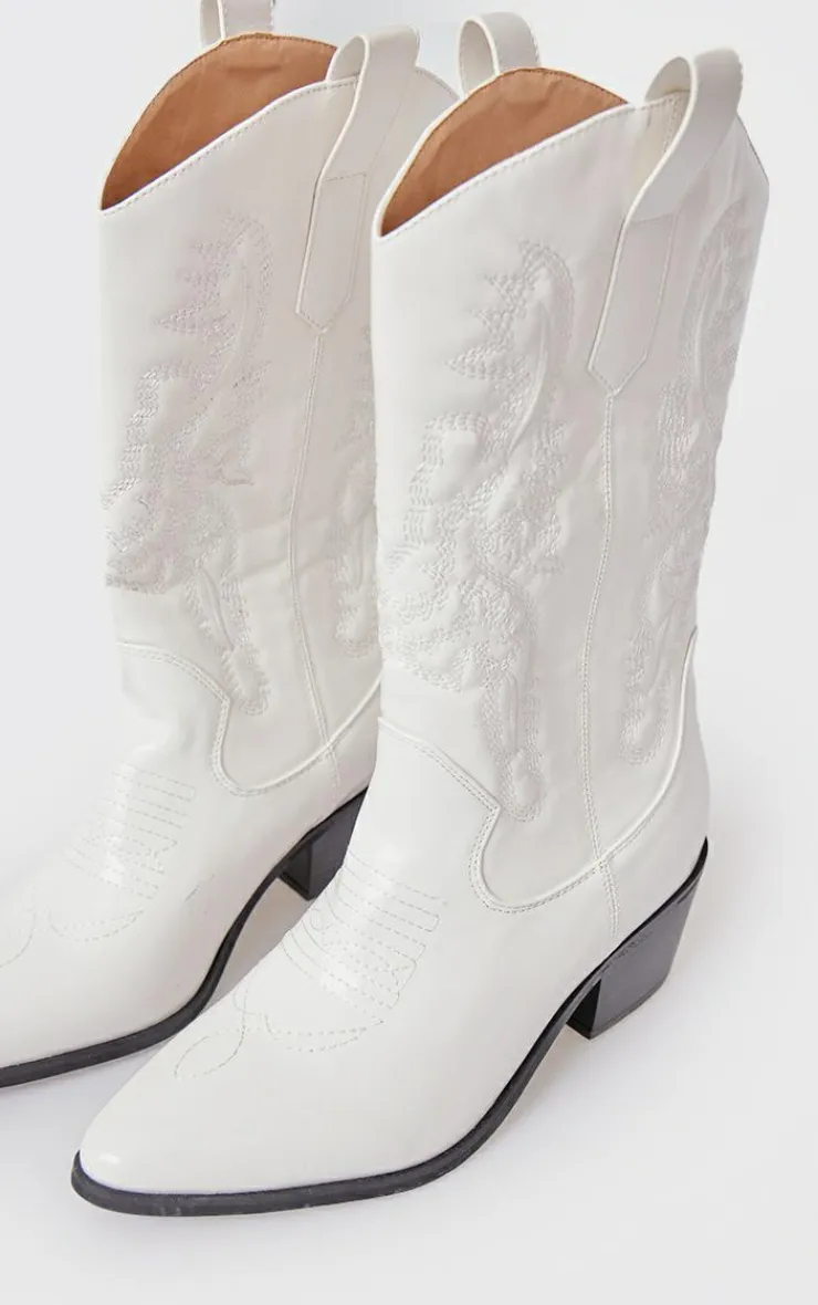 PrettyLittleThing Wide Fit Boots*Wide Fit Point Toe Stitching Heeled Ankle Cowboy Boots