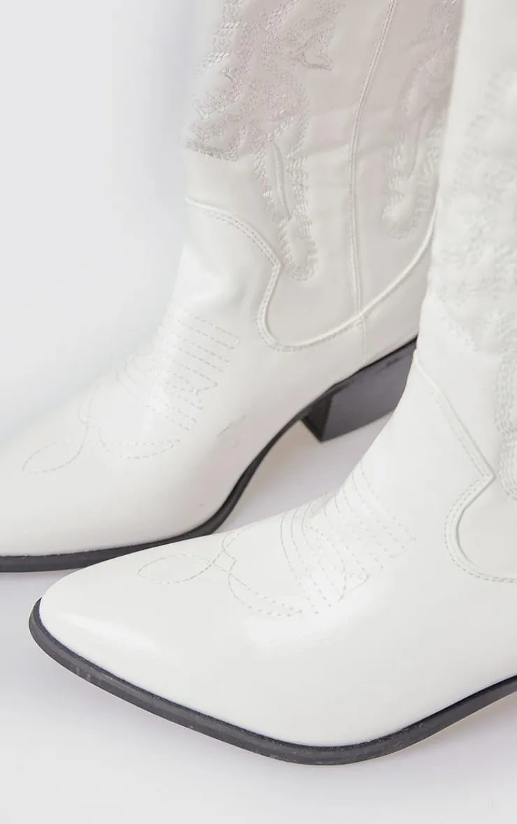 PrettyLittleThing Wide Fit Boots*Wide Fit Point Toe Stitching Heeled Ankle Cowboy Boots