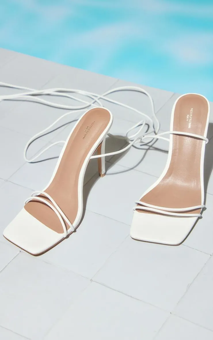 PrettyLittleThing Wide Fit Sandals*Wide Fit PU Square Toe Barely There Twin Strap High Heeled Sandals