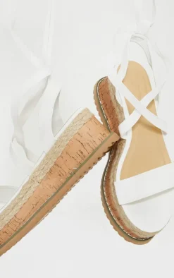 PrettyLittleThing Wide Fit Sandals*Wide Fit PU Tie Ankle Espadrilles