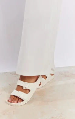 PrettyLittleThing Slides*Wide Fit Rubber Buckle Footbed Slides