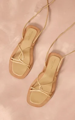 PrettyLittleThing Wide Fit Sandals*Wide Fit Real Leather Round Toe Lace Up Flat Sandals