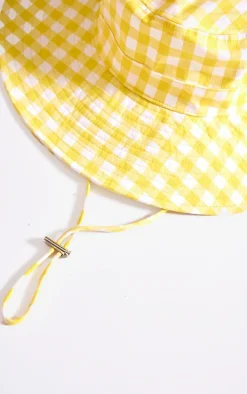 PrettyLittleThing Hats*Gingham Toggle Bucket Hat